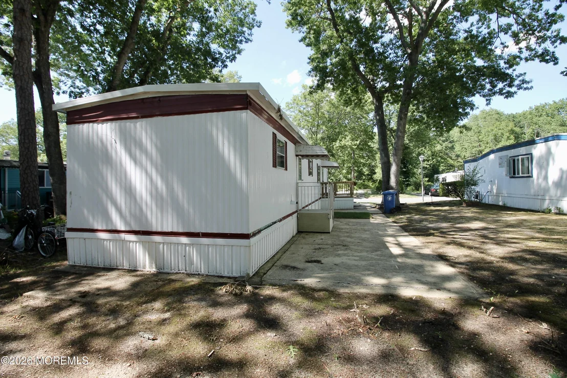 Photo of 406 Roberts Road