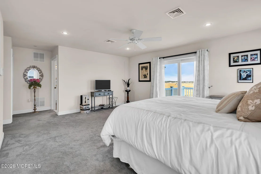 Photo of 385 Kingfisher Road