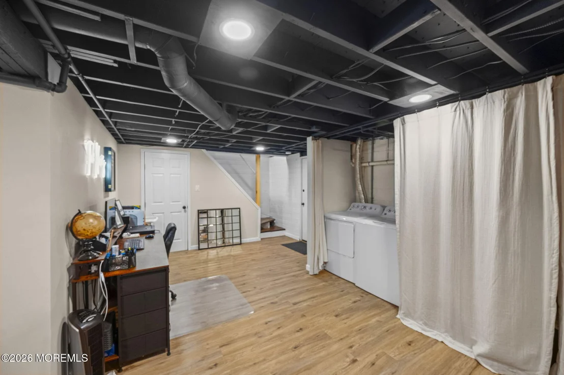 Photo of 213 Lloyd Road