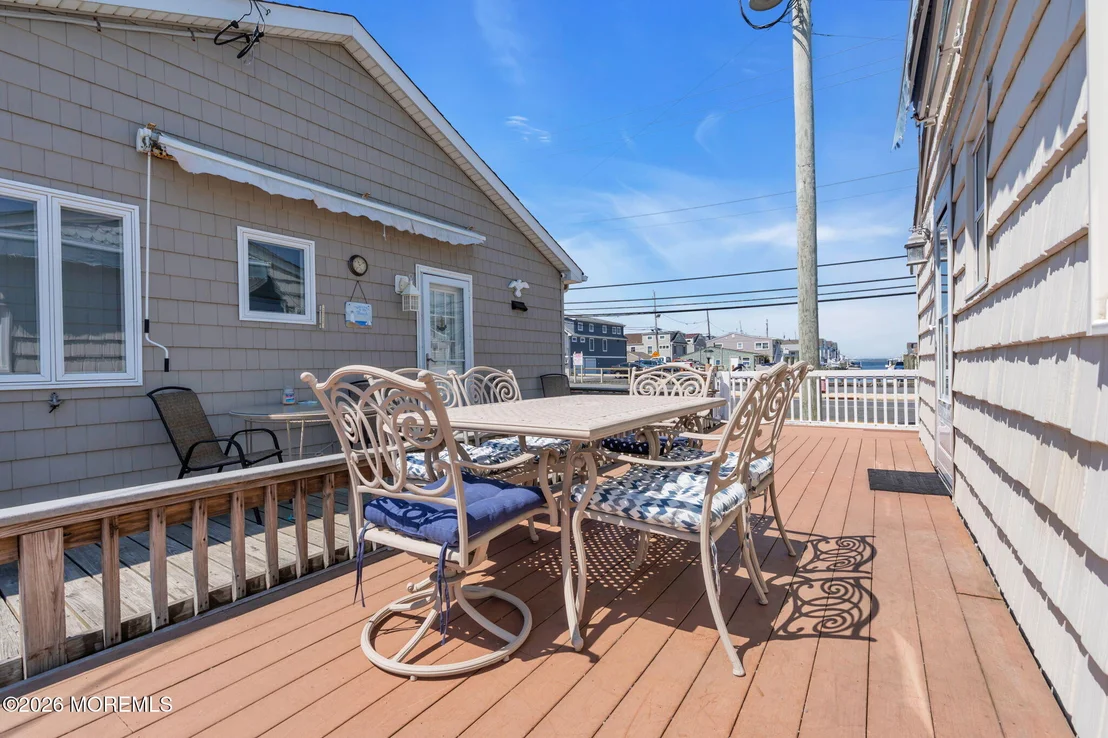 Photo of 125 W Tide Way