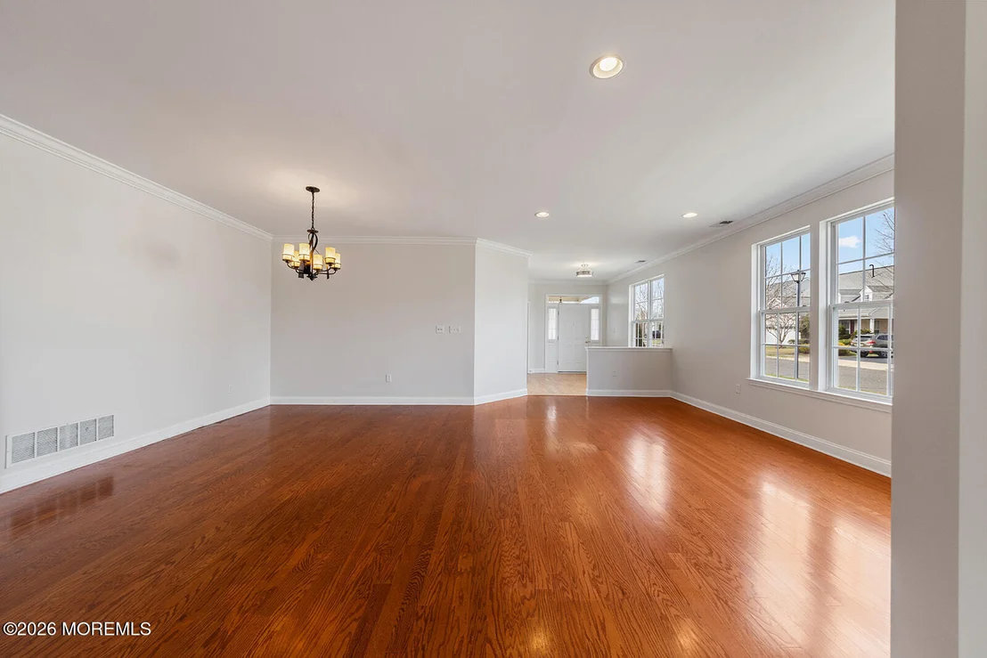 Photo of 1 Colonial Way