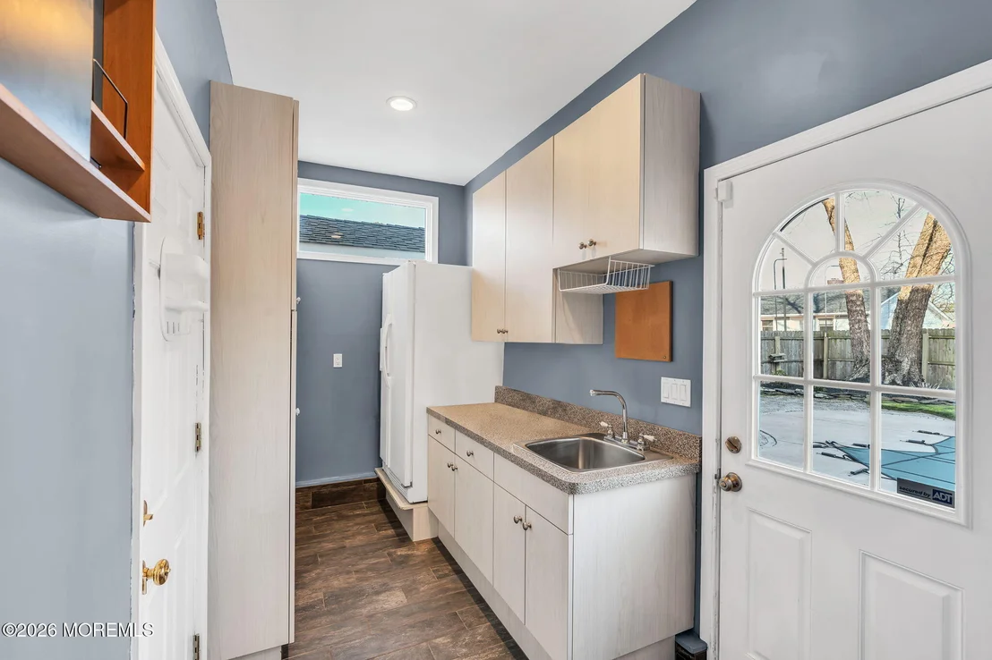 Photo of 475 Admiral Road