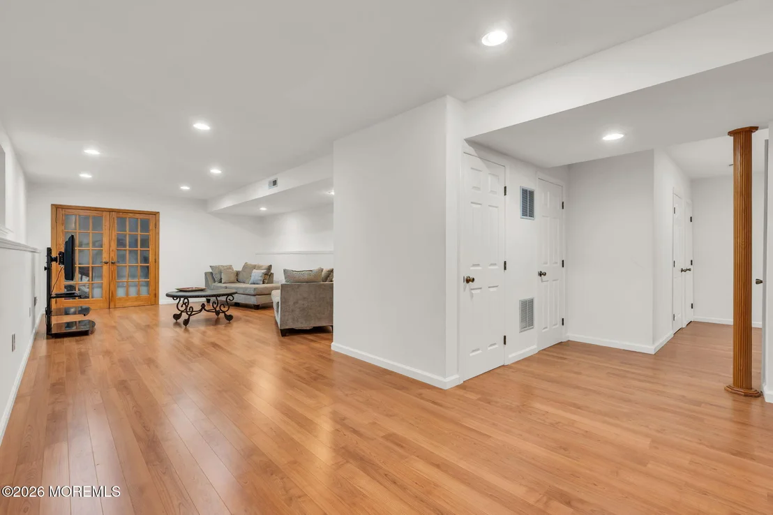 Photo of 102 Harvard Oval