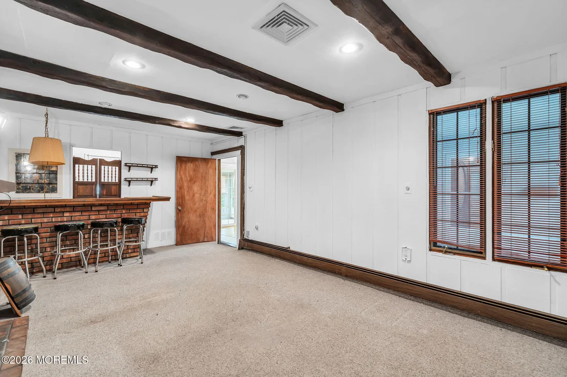 Photo of 580 Lloyd Road
