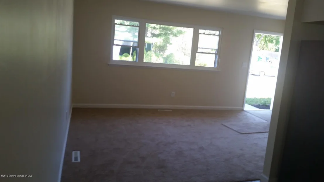 Photo of 438 Applegate Avenue