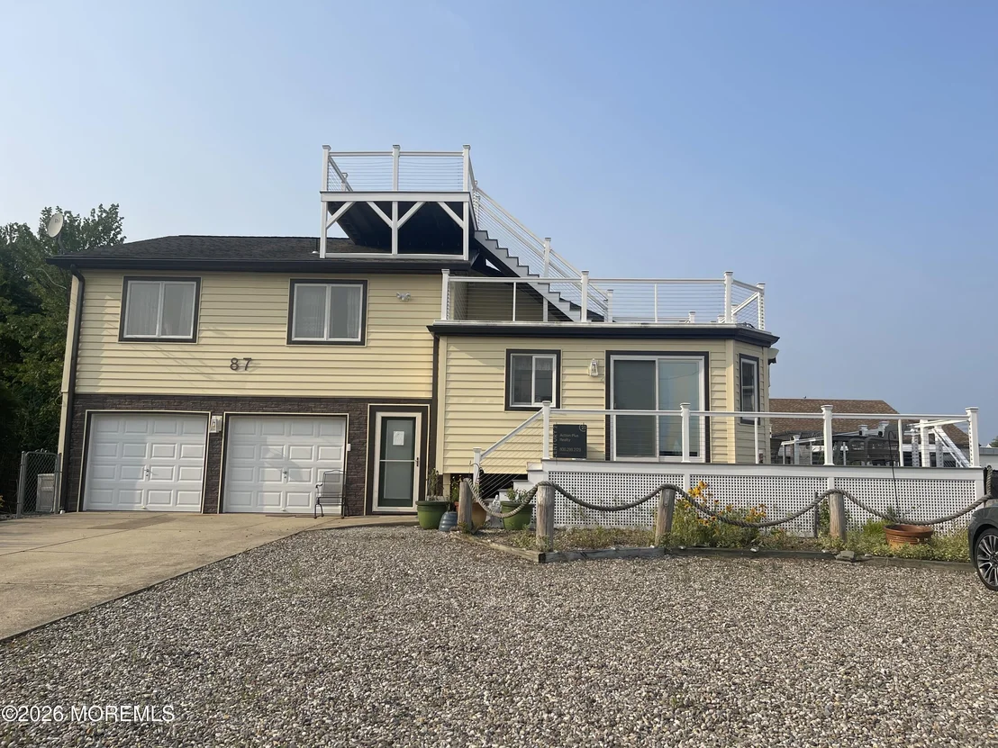 Photo of 87 Clearwater Drive