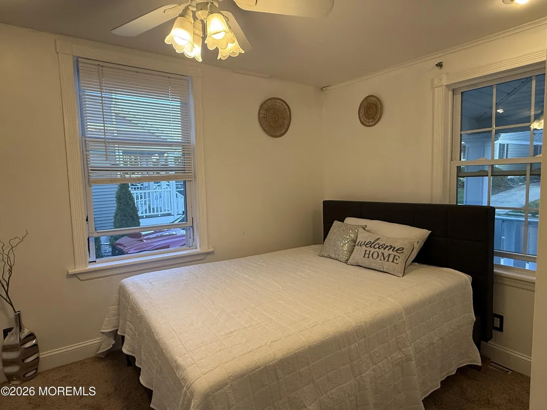 Photo of 1008 14th Avenue