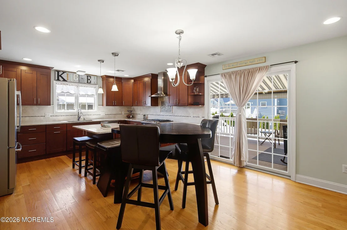Photo of 910 5th Street