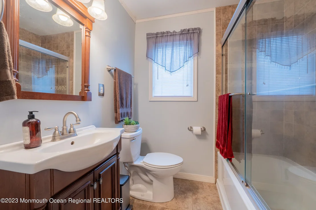 Photo of 1147 Overlook Drive