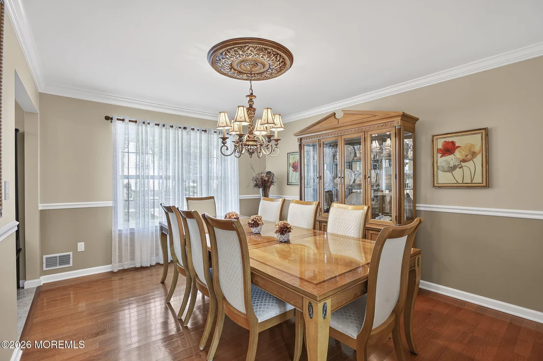 Photo of 452 Meadowood Road