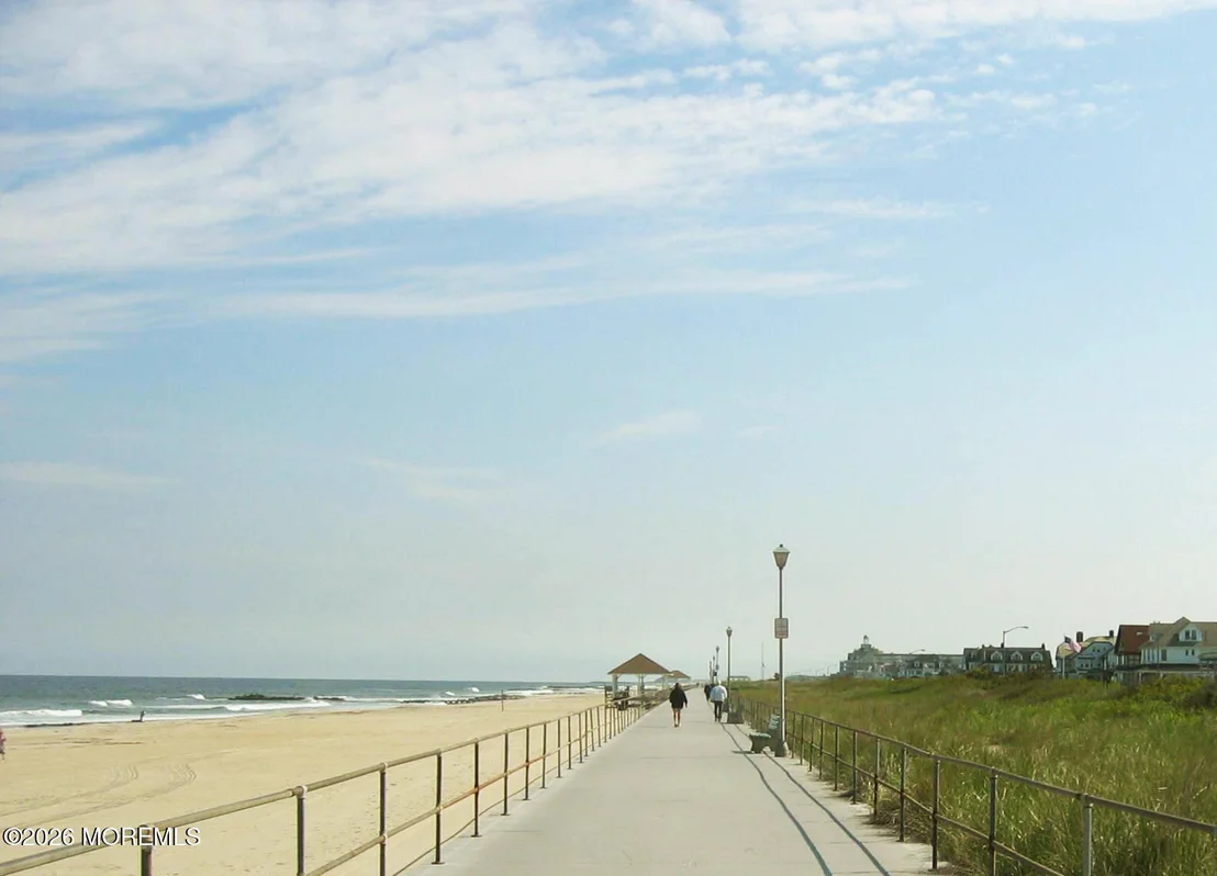 Photo of 2007 Ocean Avenue N