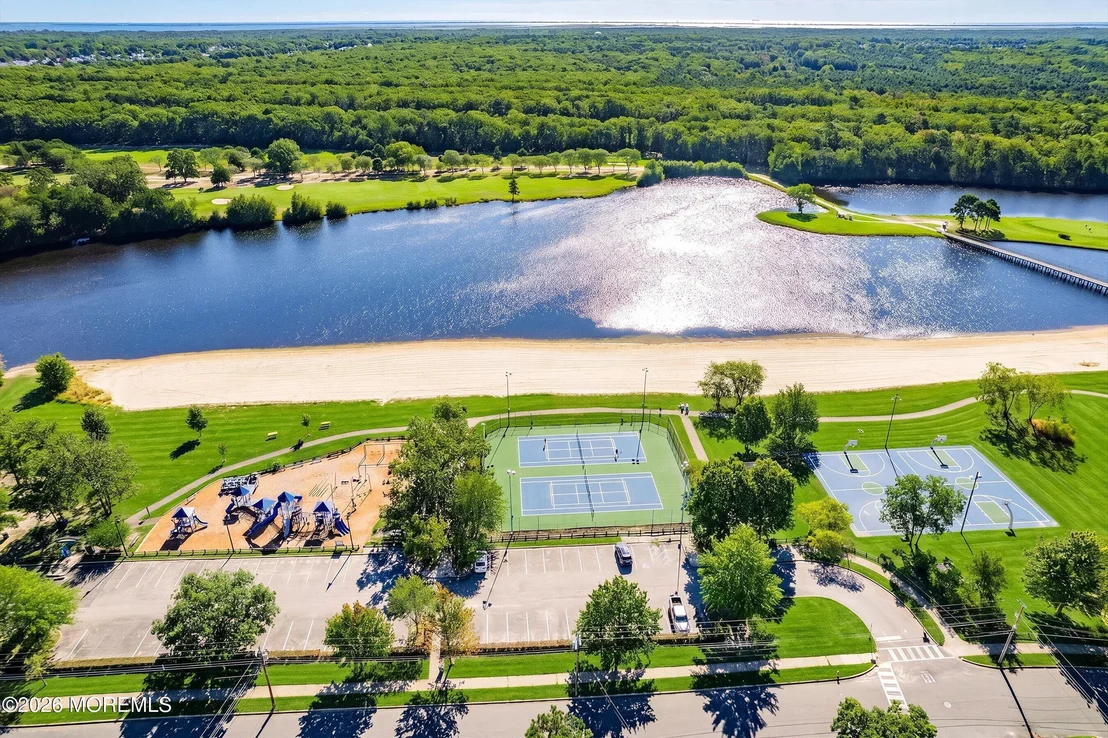 Photo of 1936 Breakers Drive