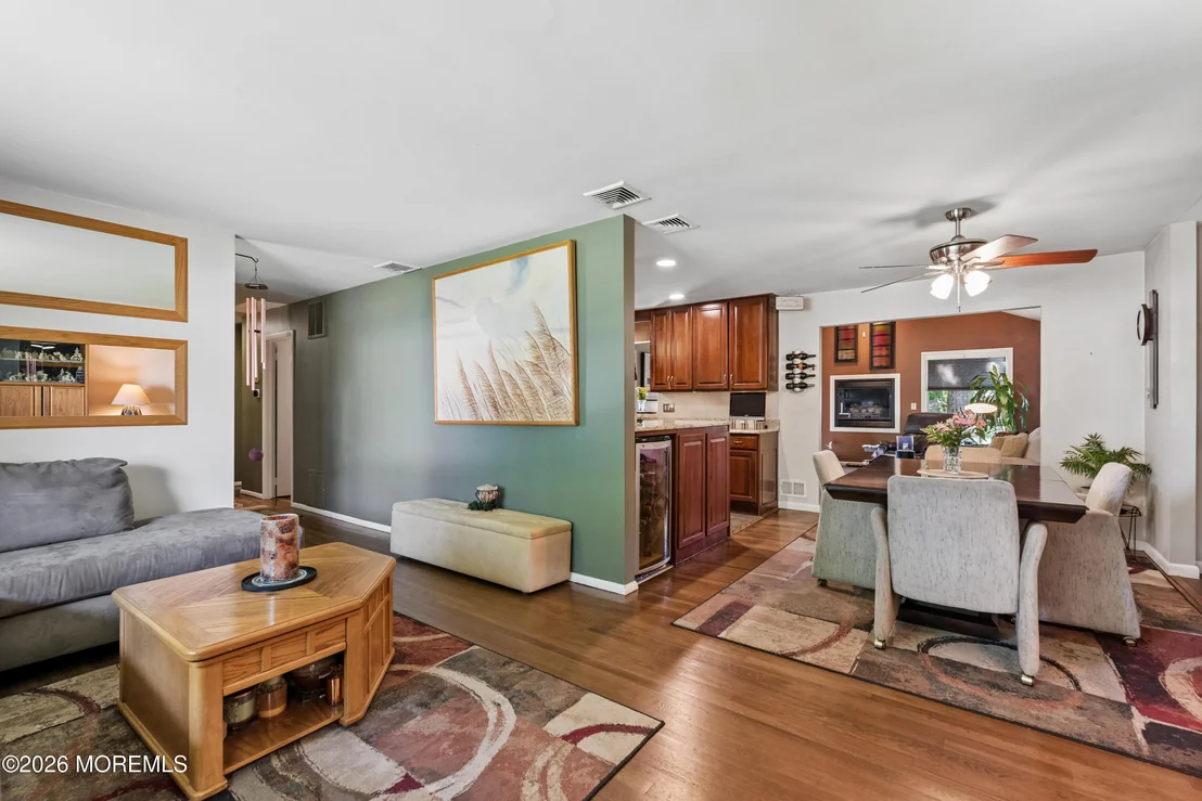 Photo of 262 Arizona Drive