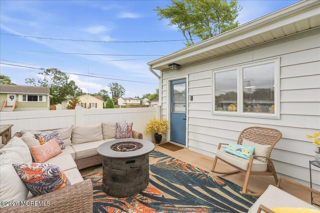 Photo of 552 Lloyd Road