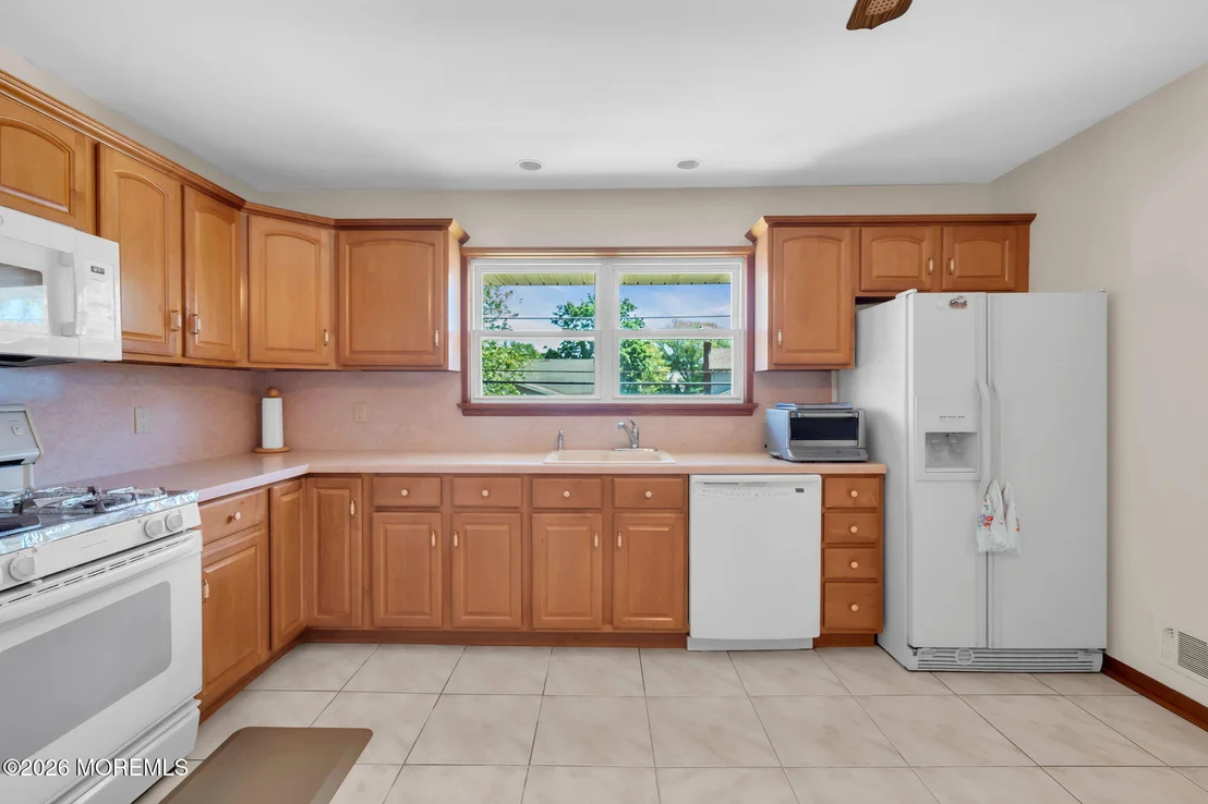 Photo of 52 Cresci Boulevard