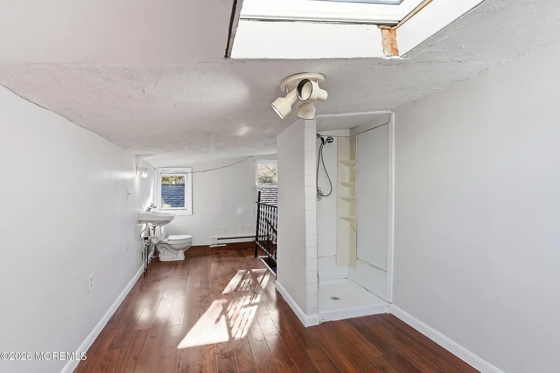 Photo of 215 Sunset Lane