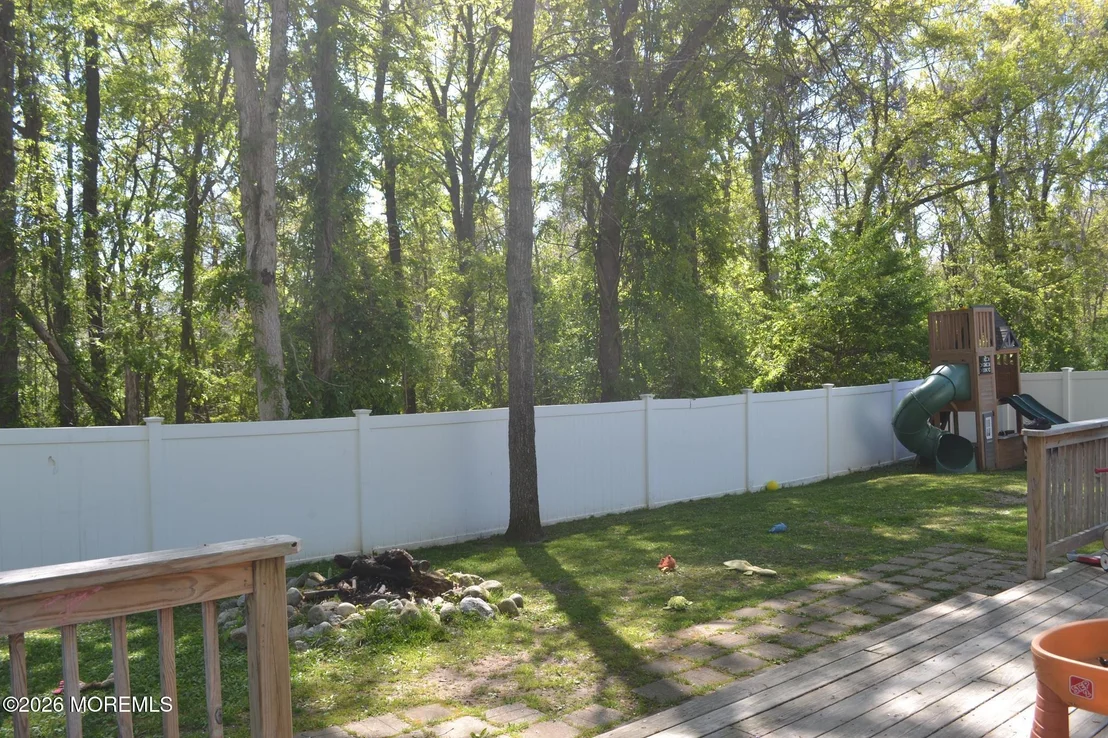 Photo of 31 Chestnut Way Circle