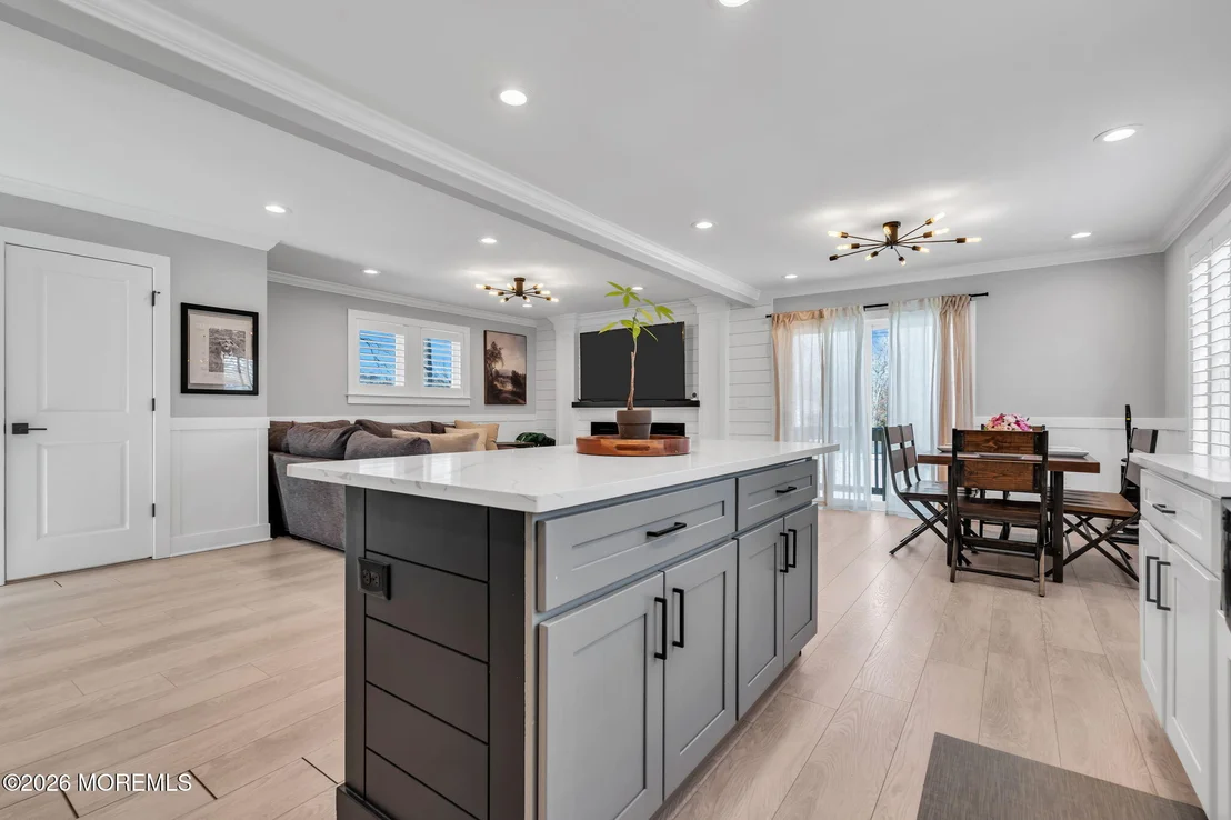 Photo of 1620 Ewart Road