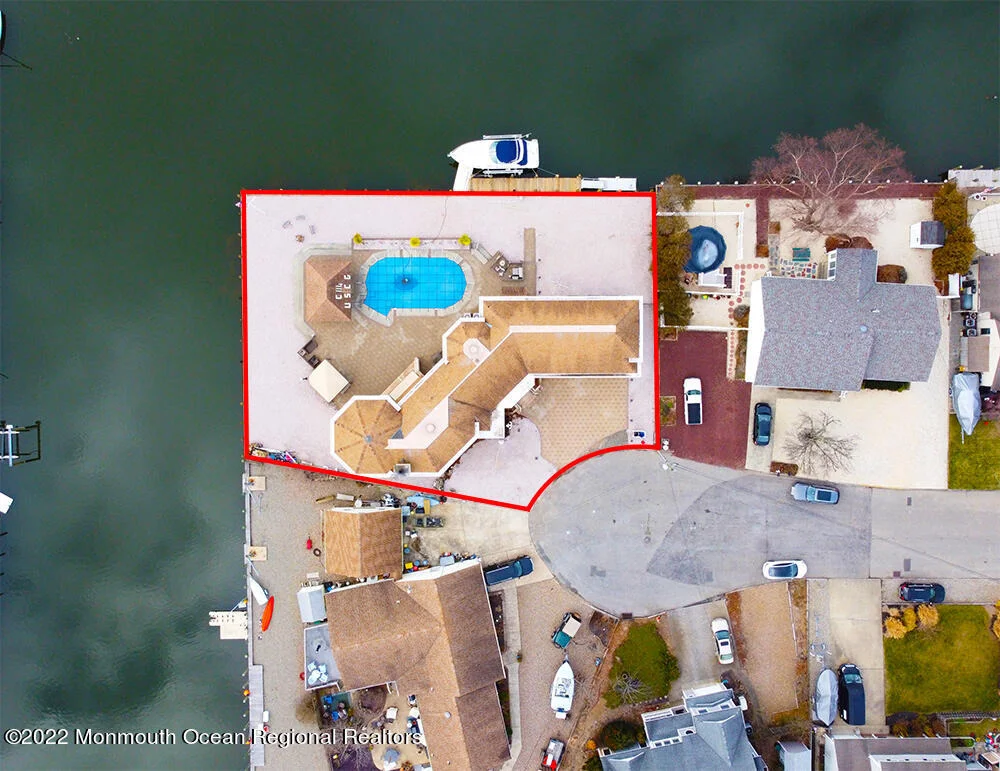Photo of 1009 Plimsoll Pt