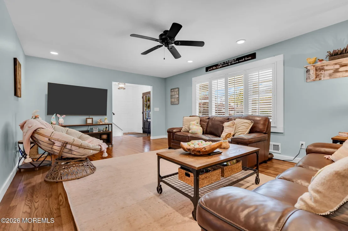 Photo of 4 Oak Leaf Lane