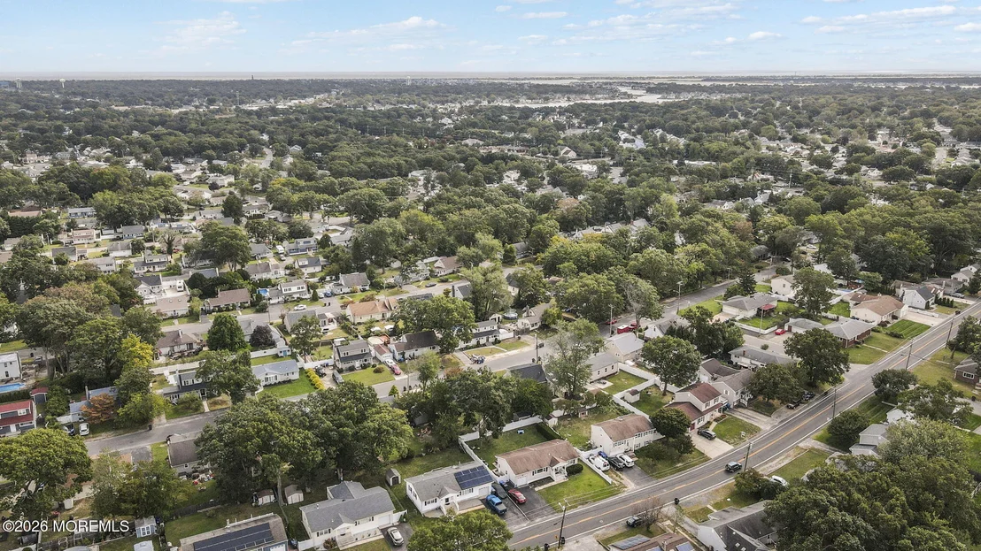 Photo of 105 Roosevelt Drive