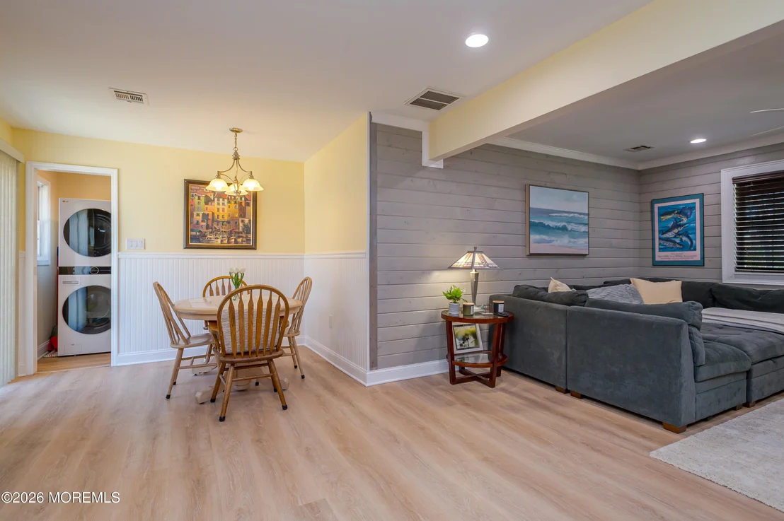 Photo of 6 Avast Avenue