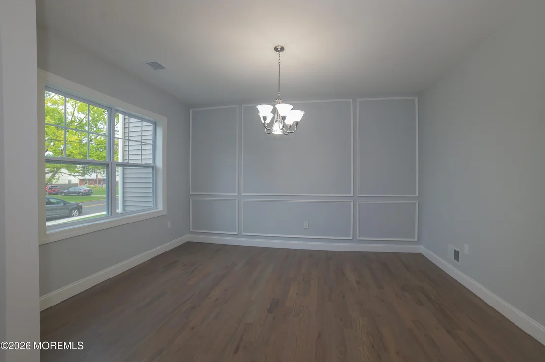 Photo of 128 Center Avenue