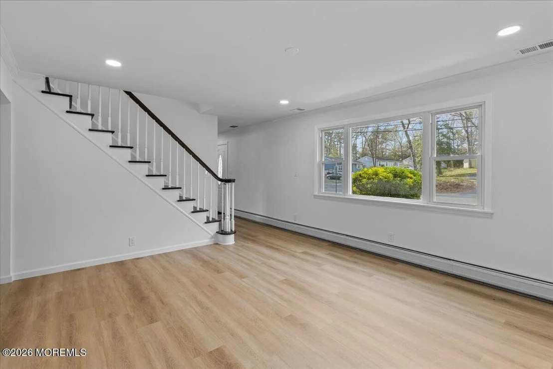 Photo of 353 Constitution Drive