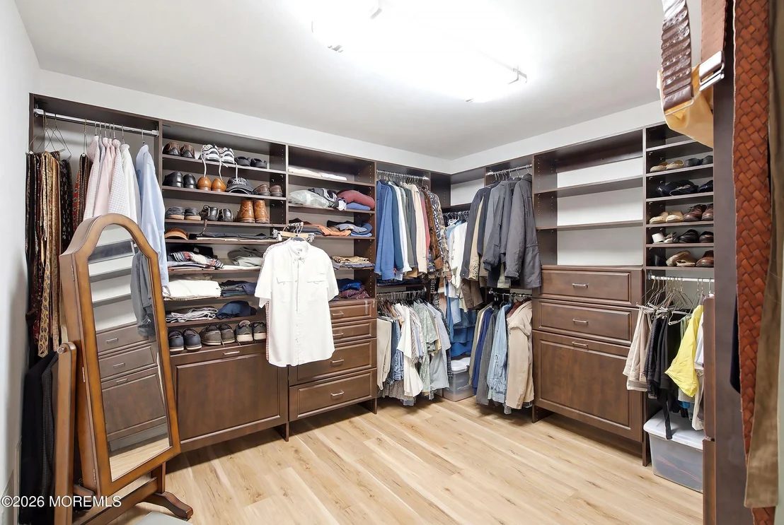 Photo of 406 Laurel Boulevard