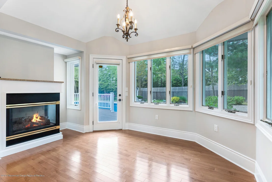 Photo of 9 S Tamarack Drive