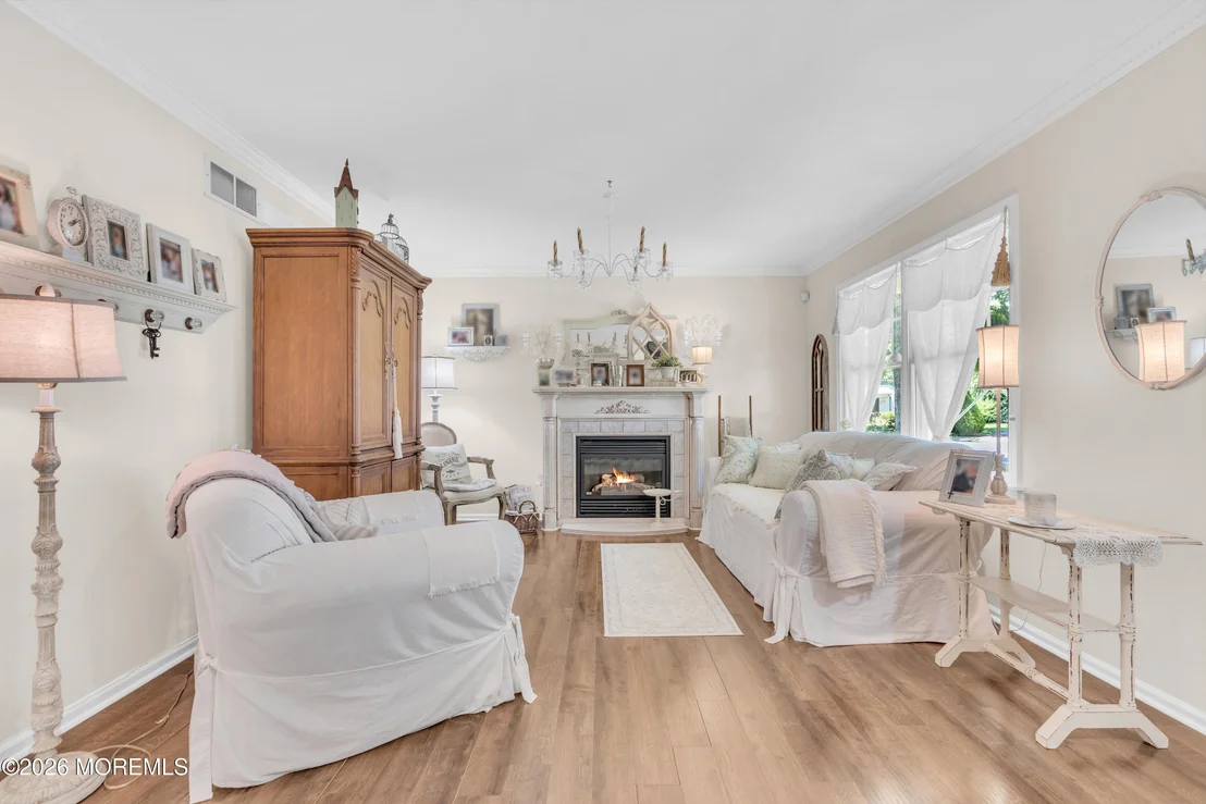 Photo of 901 Roundtree Drive