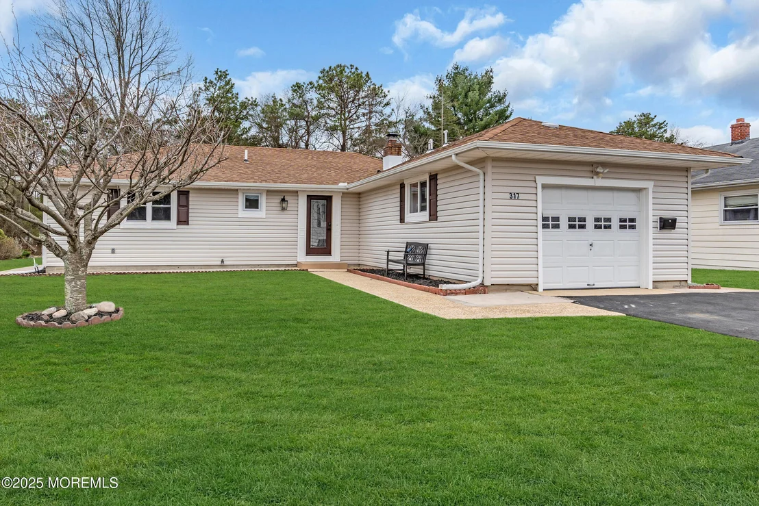 Photo of 317 St Thomas Drive