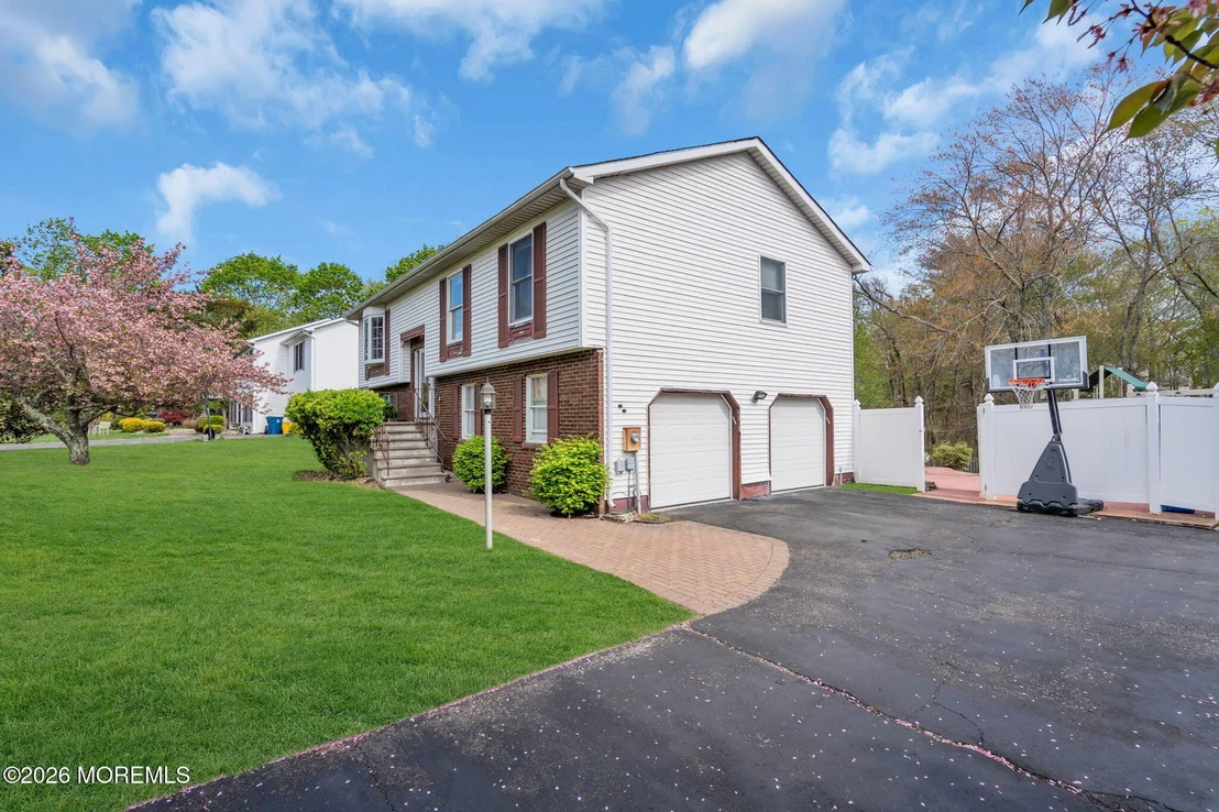Photo of 69 Hickory Hill Road