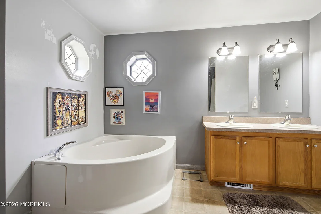 Photo of 60 Fort Lee Drive