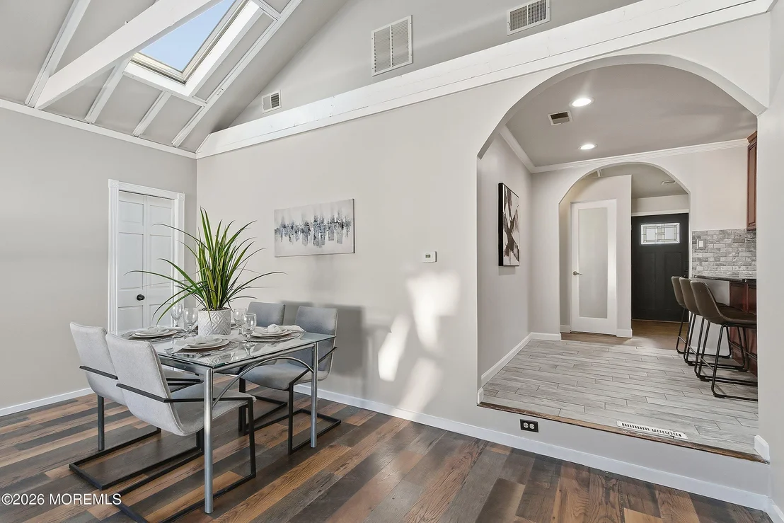 Photo of 215 Sunset Lane