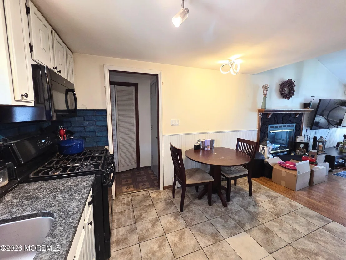 Photo of 1210 Taylor Lane