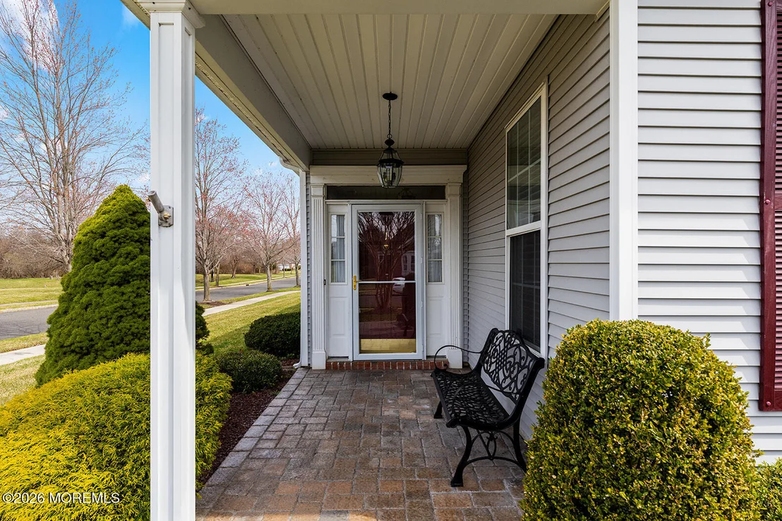 Photo of 1 Colonial Way