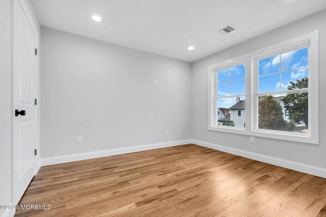 Photo of 808 Allaire Road