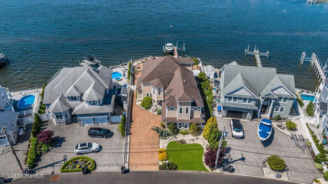 Photo of 531 Bayview Drive
