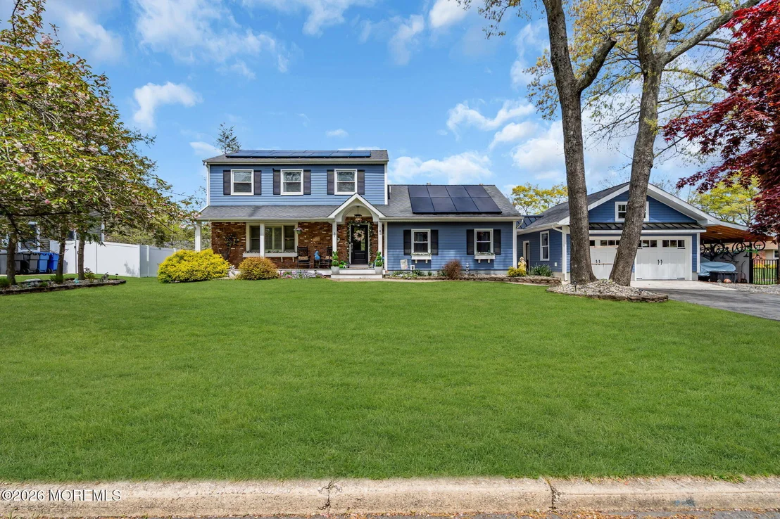 Photo of 4 Oak Leaf Lane