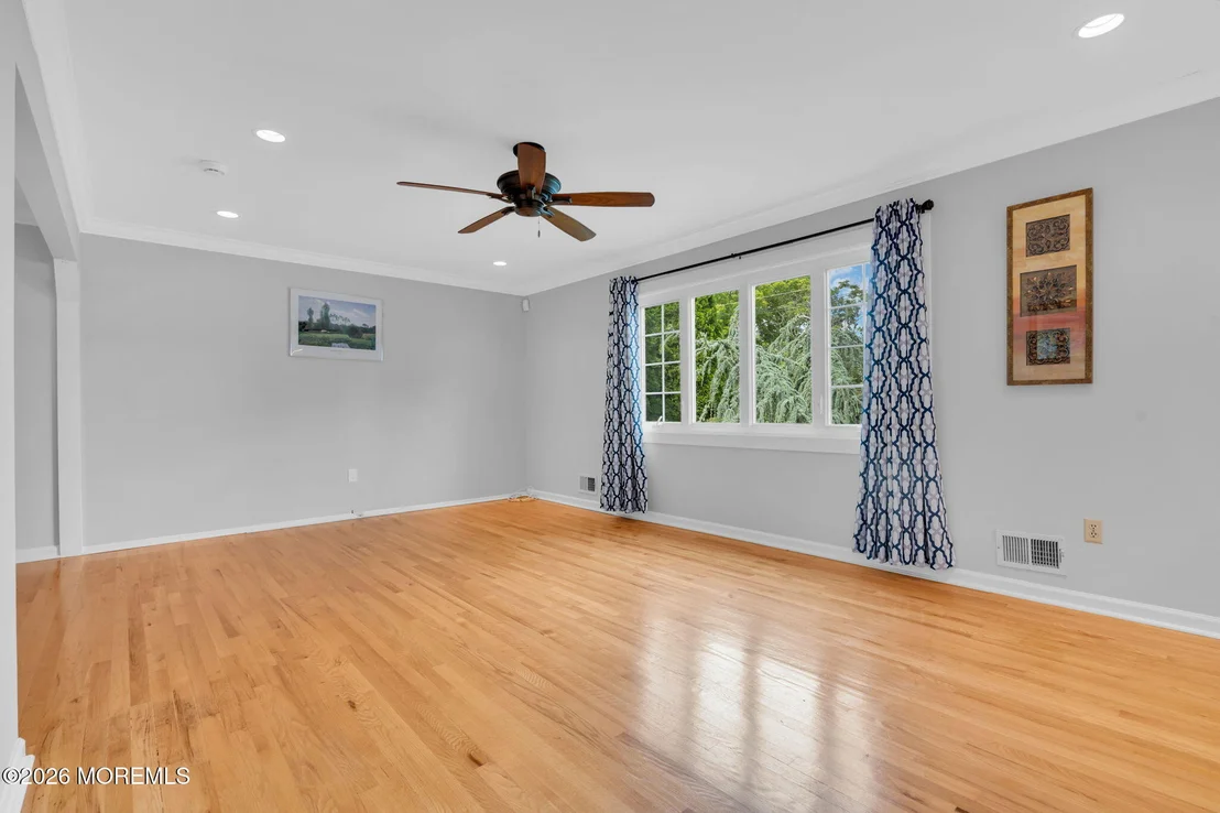 Photo of 205 Arizona Drive