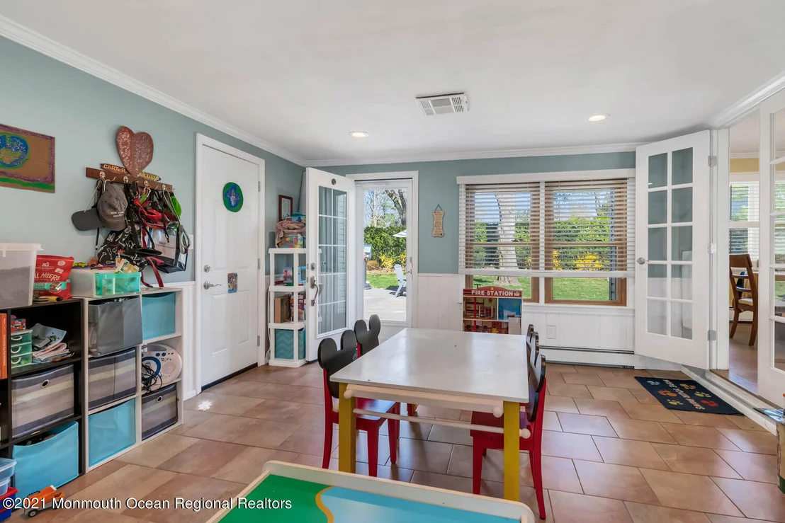 Photo of 407 Rumson Road