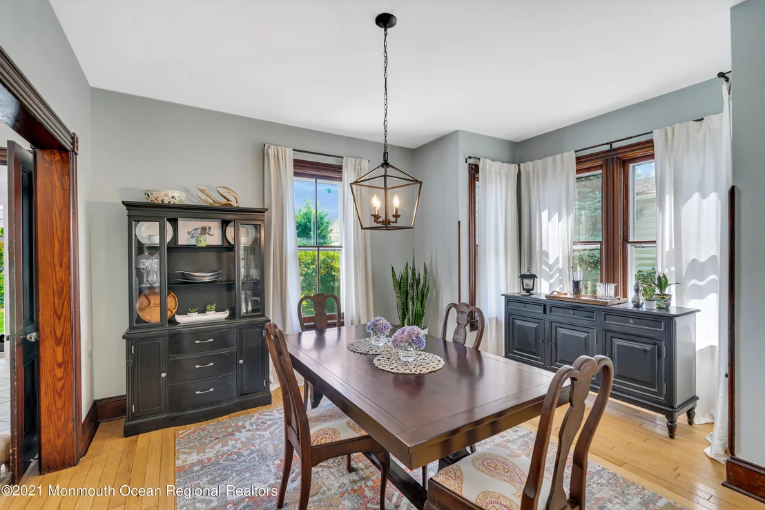 Photo of 32 Marcellus Avenue
