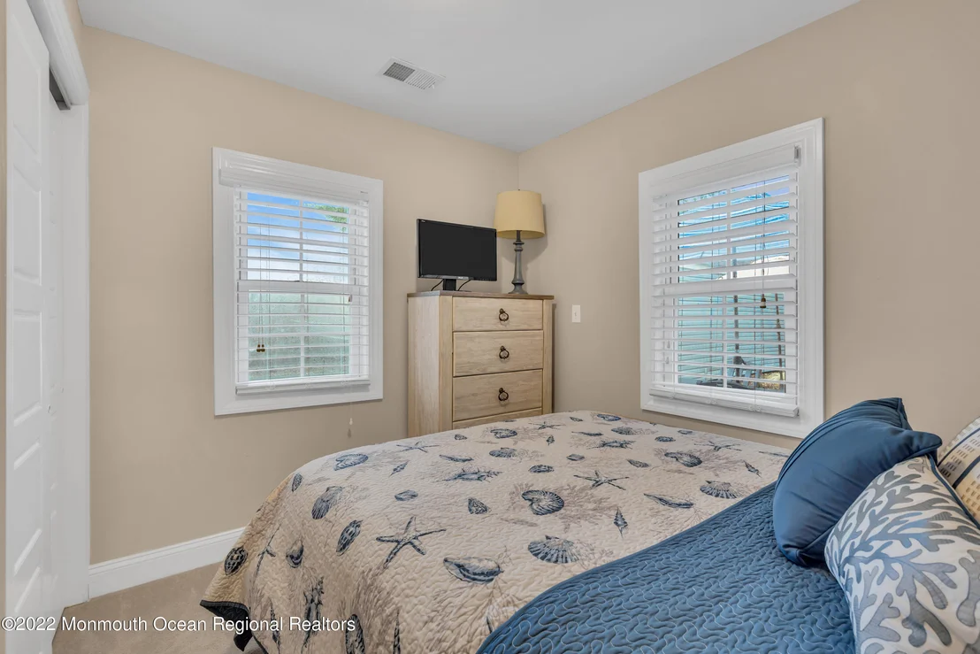Photo of 380 Shawnee Drive