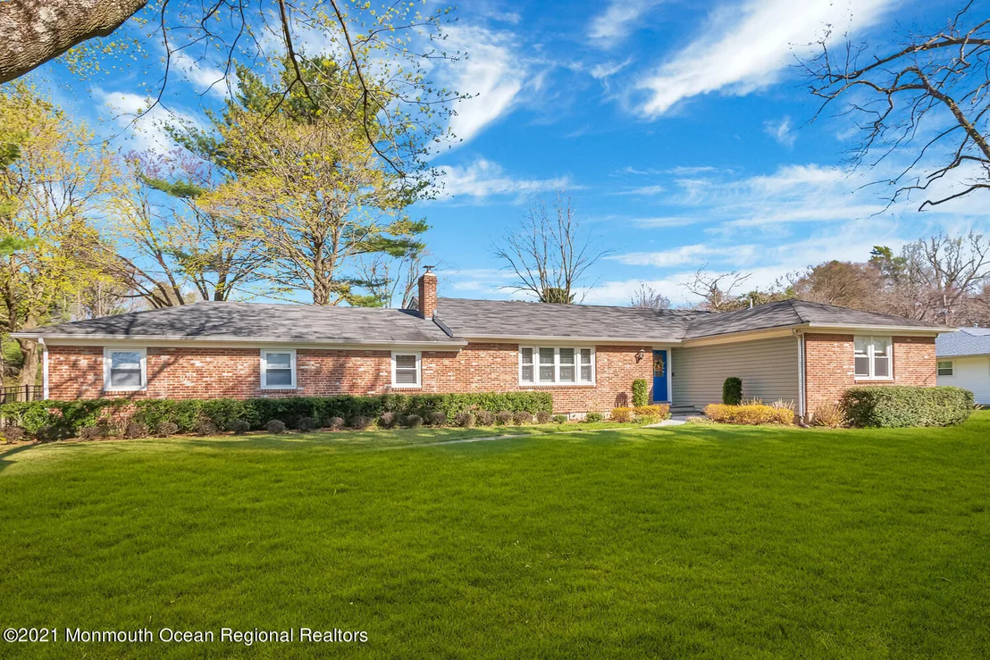Photo of 407 Rumson Road