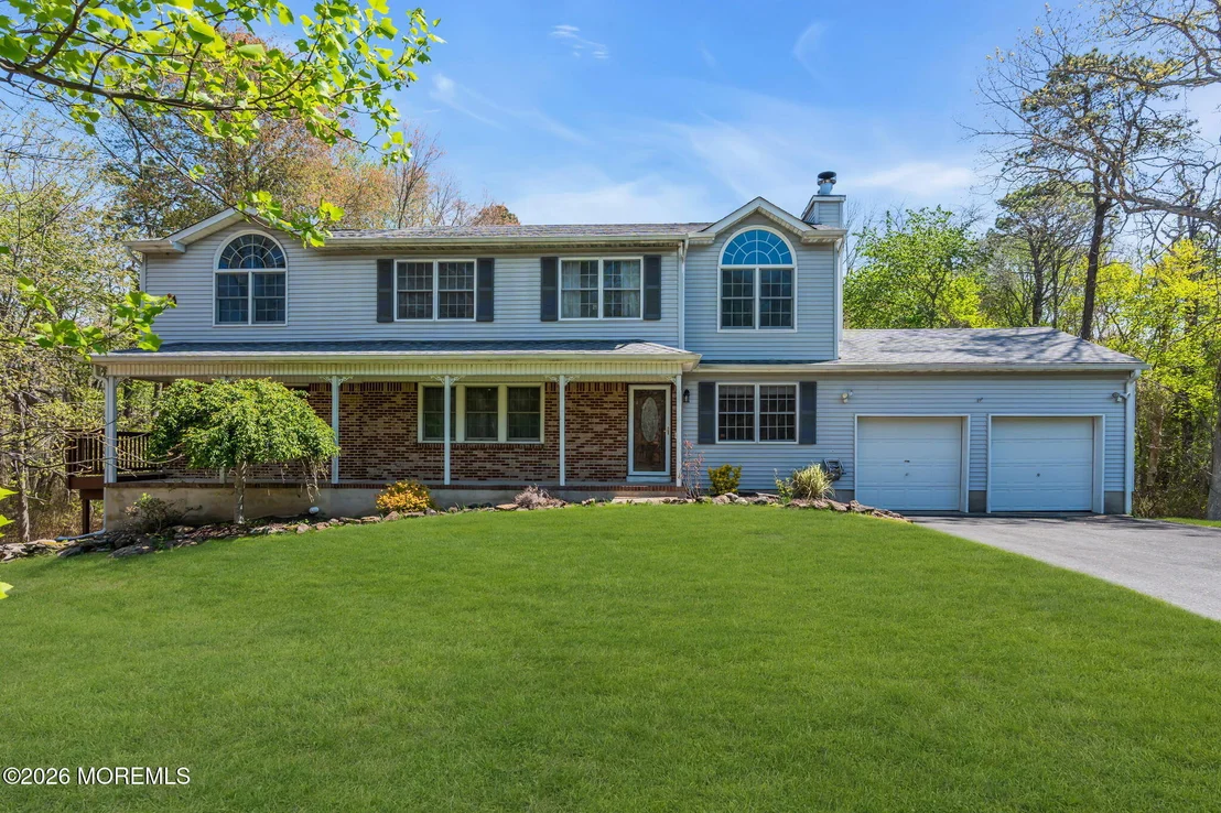 Photo of 205 Frank Applegate Road