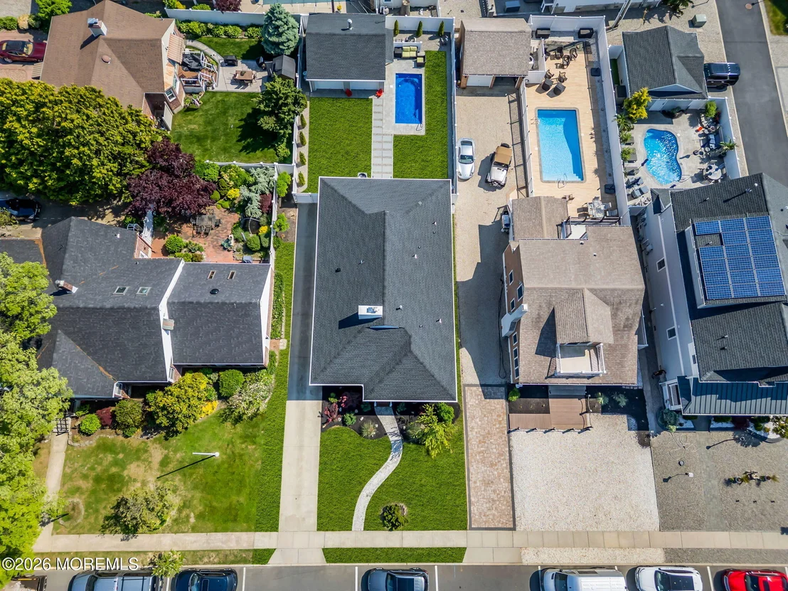 Photo of 304 Parkway