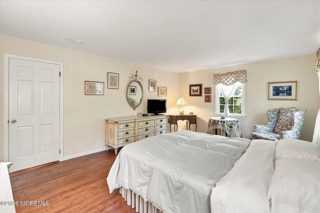 Photo of 76 Tall Timber Road