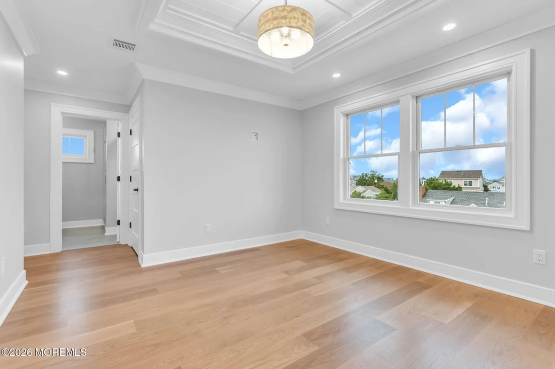 Photo of 151 Pershing Boulevard