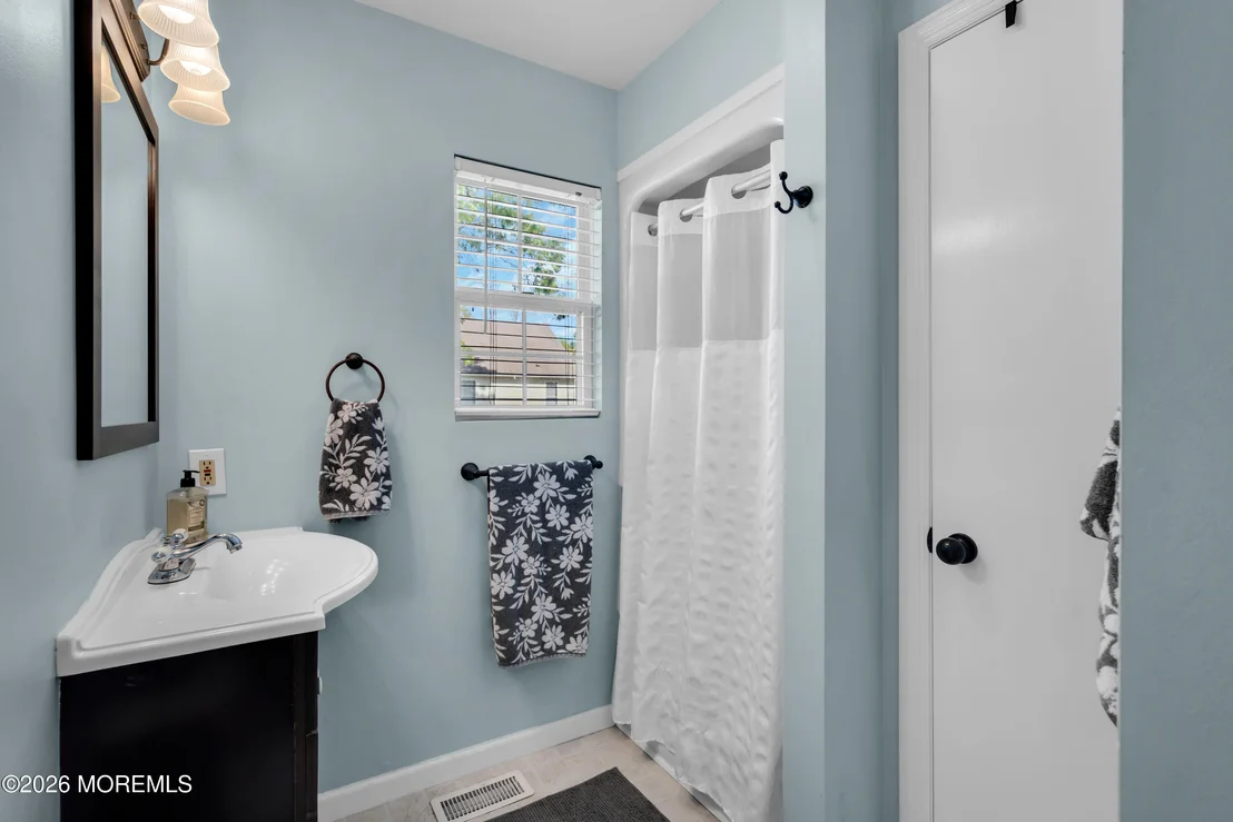 Photo of 352 Cedar Drive